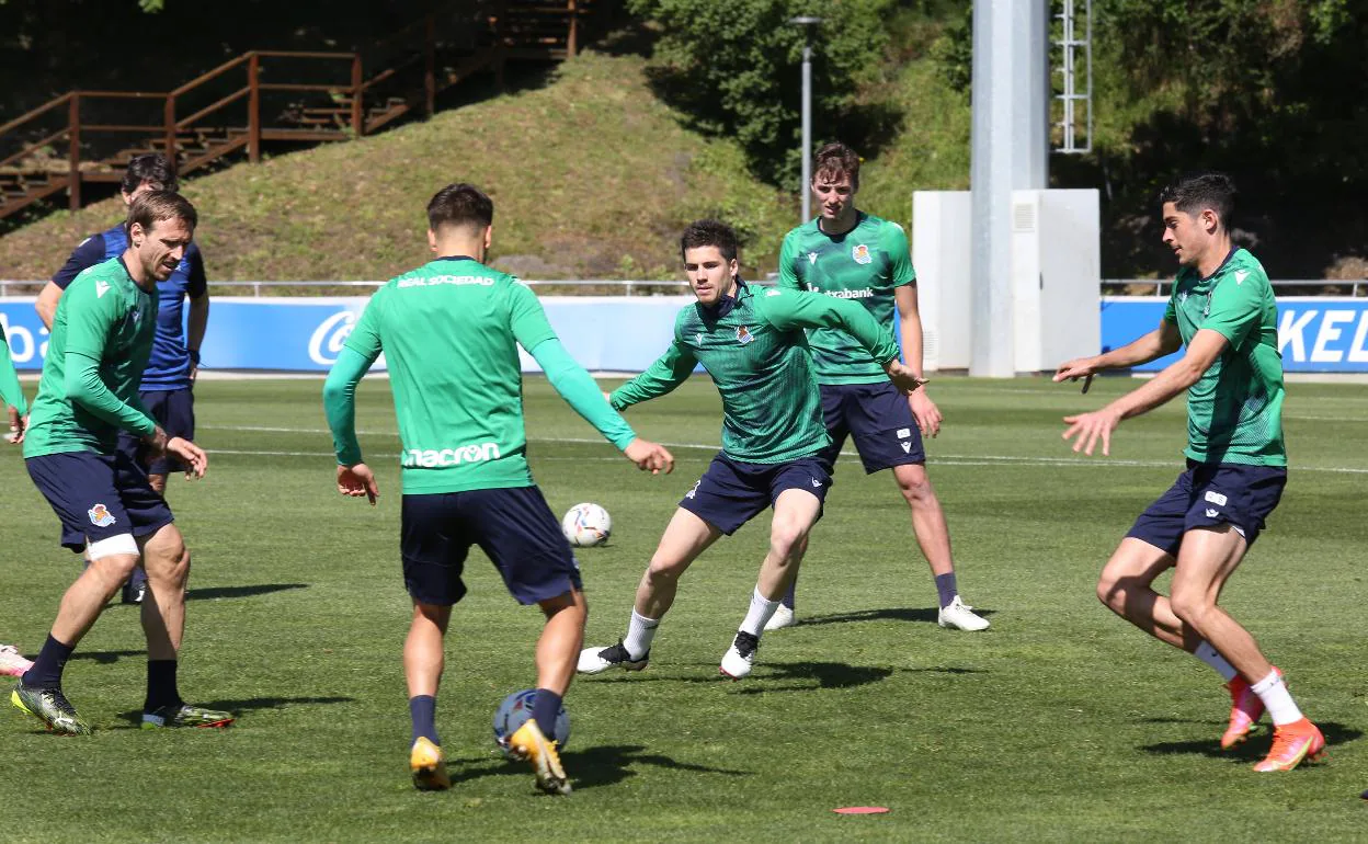 La Real sigue entrenando para pelear por el quinto puesto de la clasificación