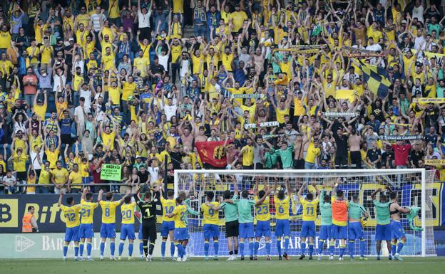 Real Sociedad - Cádiz: El bonito mensaje en euskera del Cádiz al llegar a San Sebastián