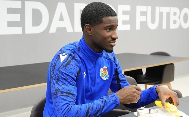 Imagen principal - Real Sociedad: Mohamed-Ali Cho será presentado el viernes en Anoeta