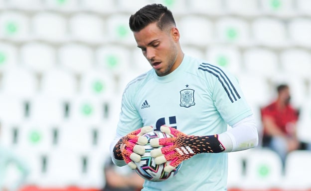 Mercado de fichajes: La salida de Álvaro Fernández a la Real Sociedad «está en punto muerto»