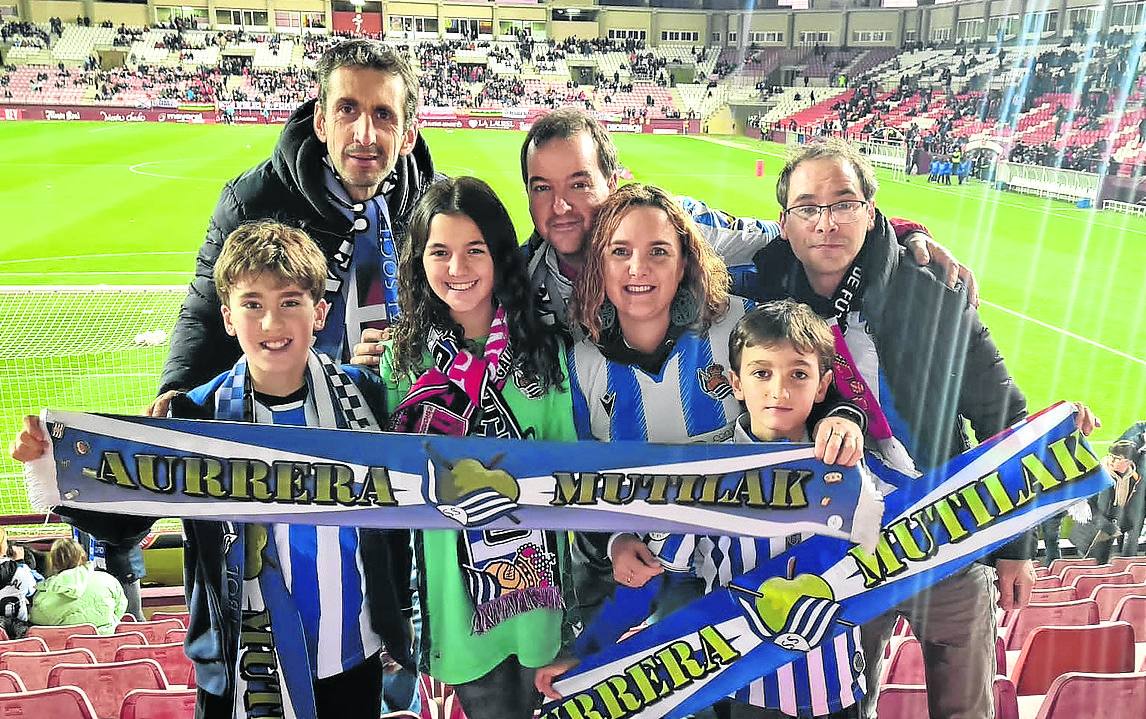 Peña Aurrera Mutillak de Astigarraga.