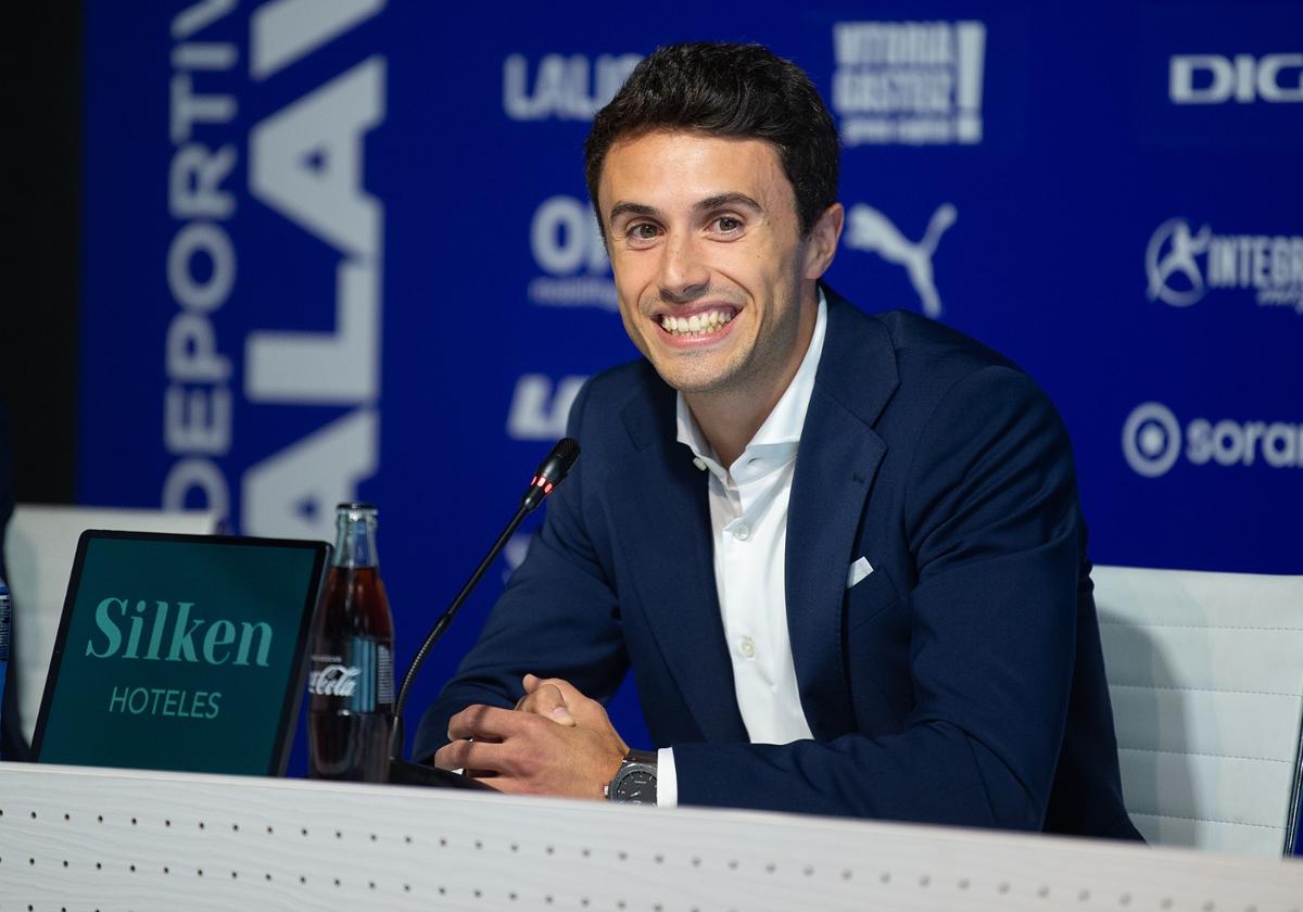 Ander Guevara, durante su presentación este martes como nuevo jugador albiazul.