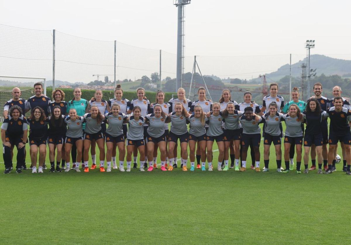 El conjunto txuri-urdin ha arrancado la pretemporada en Zubieta con 22 jugadoras.