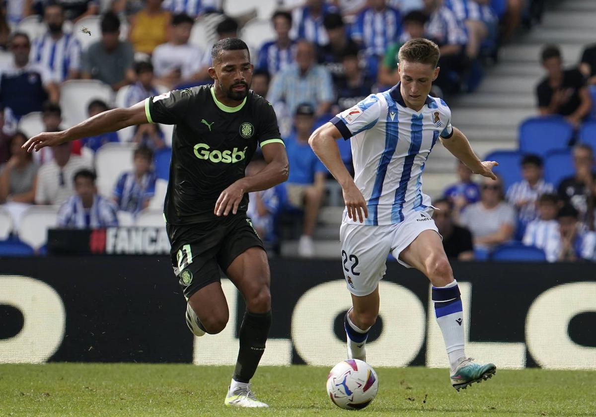 Beñat Turrientes es una de las jóvenes promesas de la Real Sociedad.