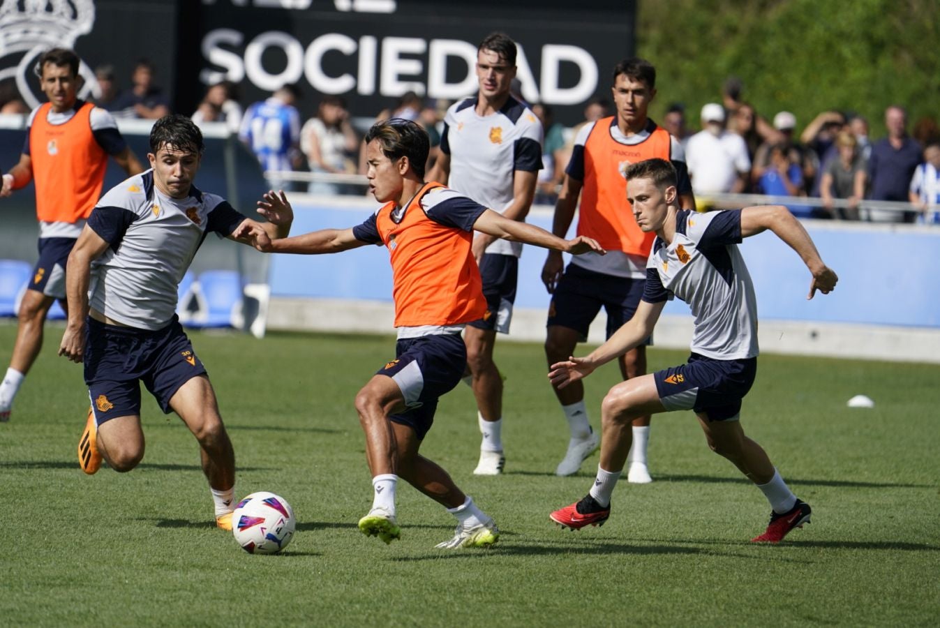La afición tenía ganas de sentir cerca a sus ídolos