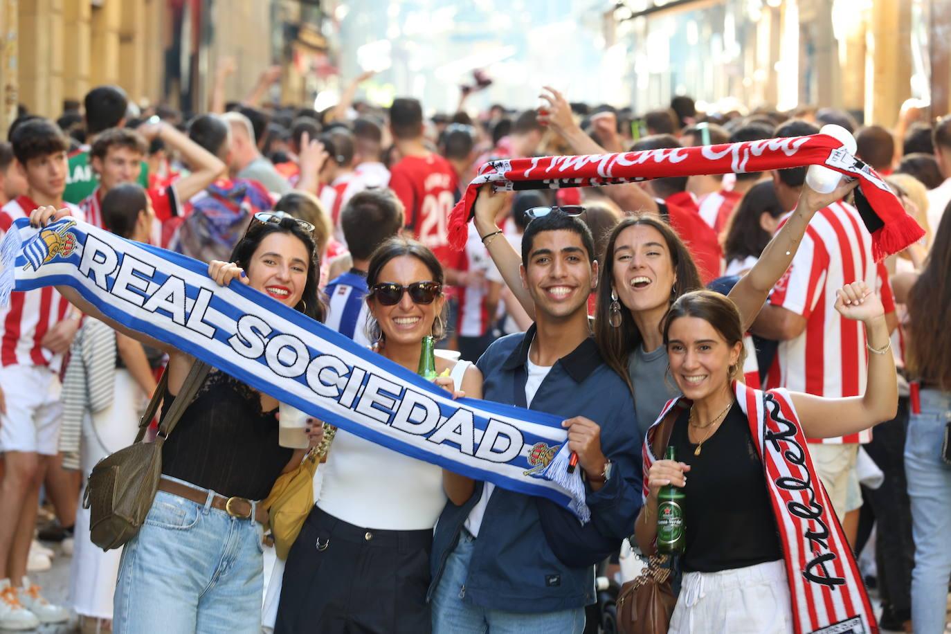 Ambiente magnífico en la previa del Real Sociedad-Athletic