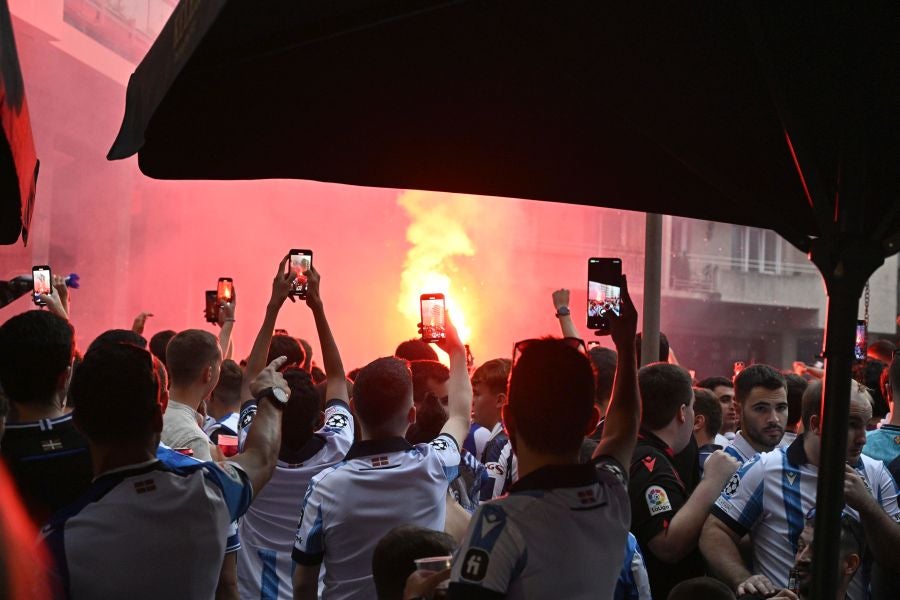Ambiente magnífico en la previa del Real Sociedad-Athletic