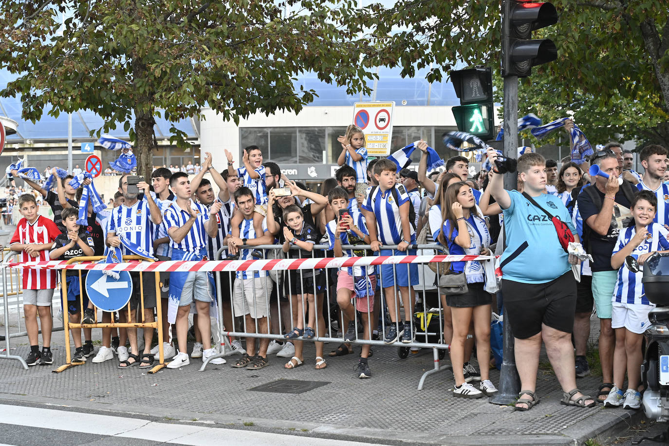 Ambiente magnífico en la previa del Real Sociedad-Athletic