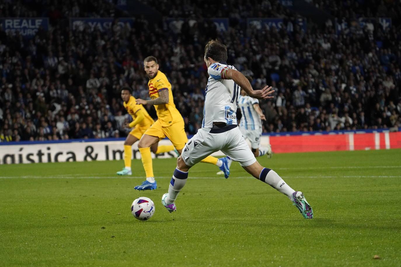 Las mejores imágenes del Real Sociedad - Barcelona