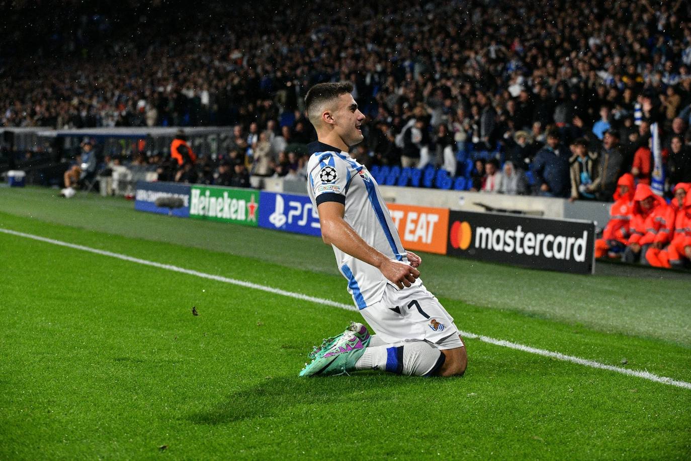 La mejores imágenes del Real Sociedad - Benfica