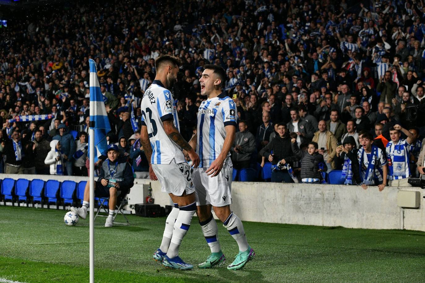 La mejores imágenes del Real Sociedad - Benfica