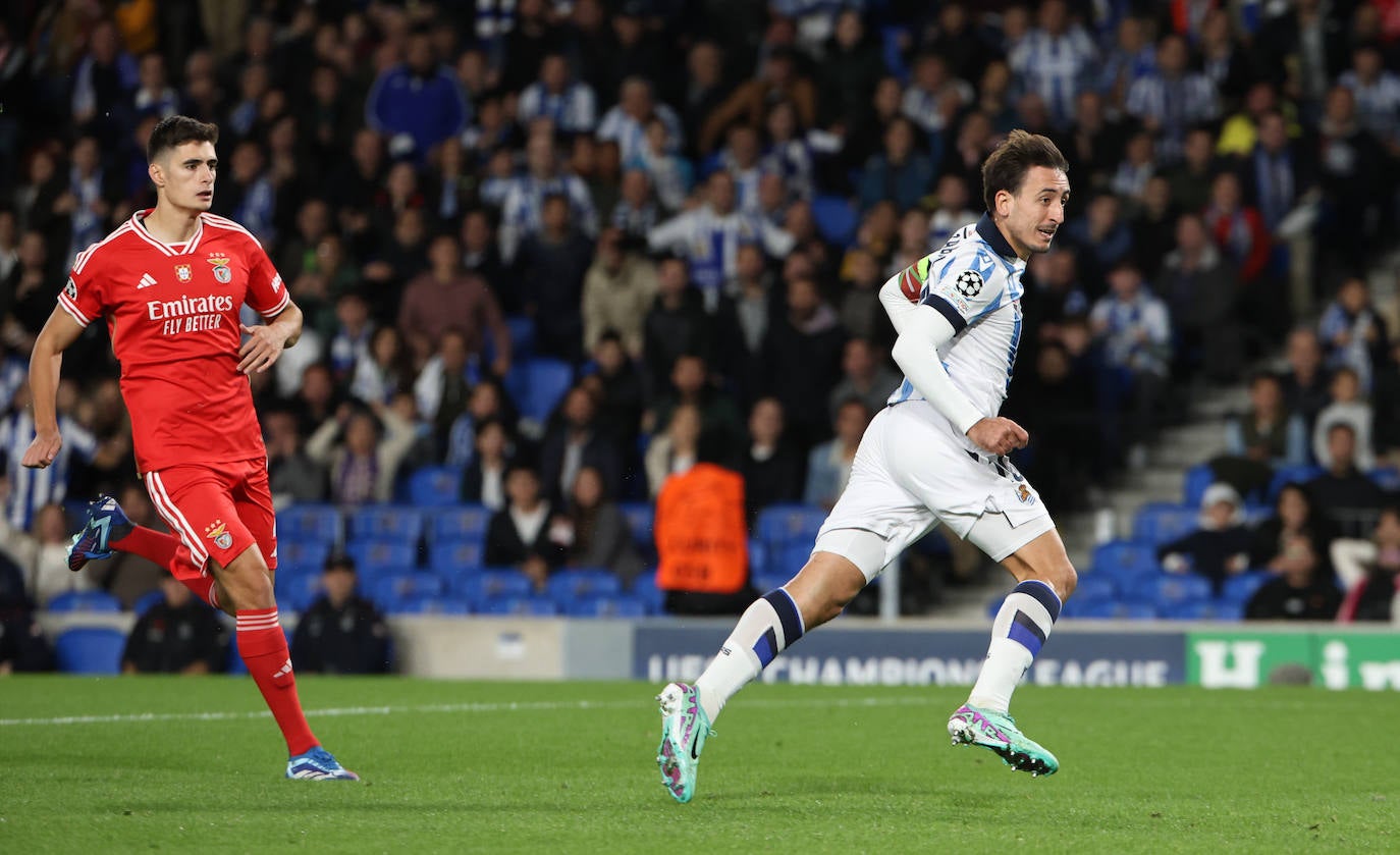 La mejores imágenes del Real Sociedad - Benfica