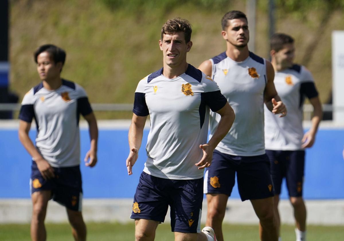 Aihen, en un entrenamiento de la Real Sociedad.