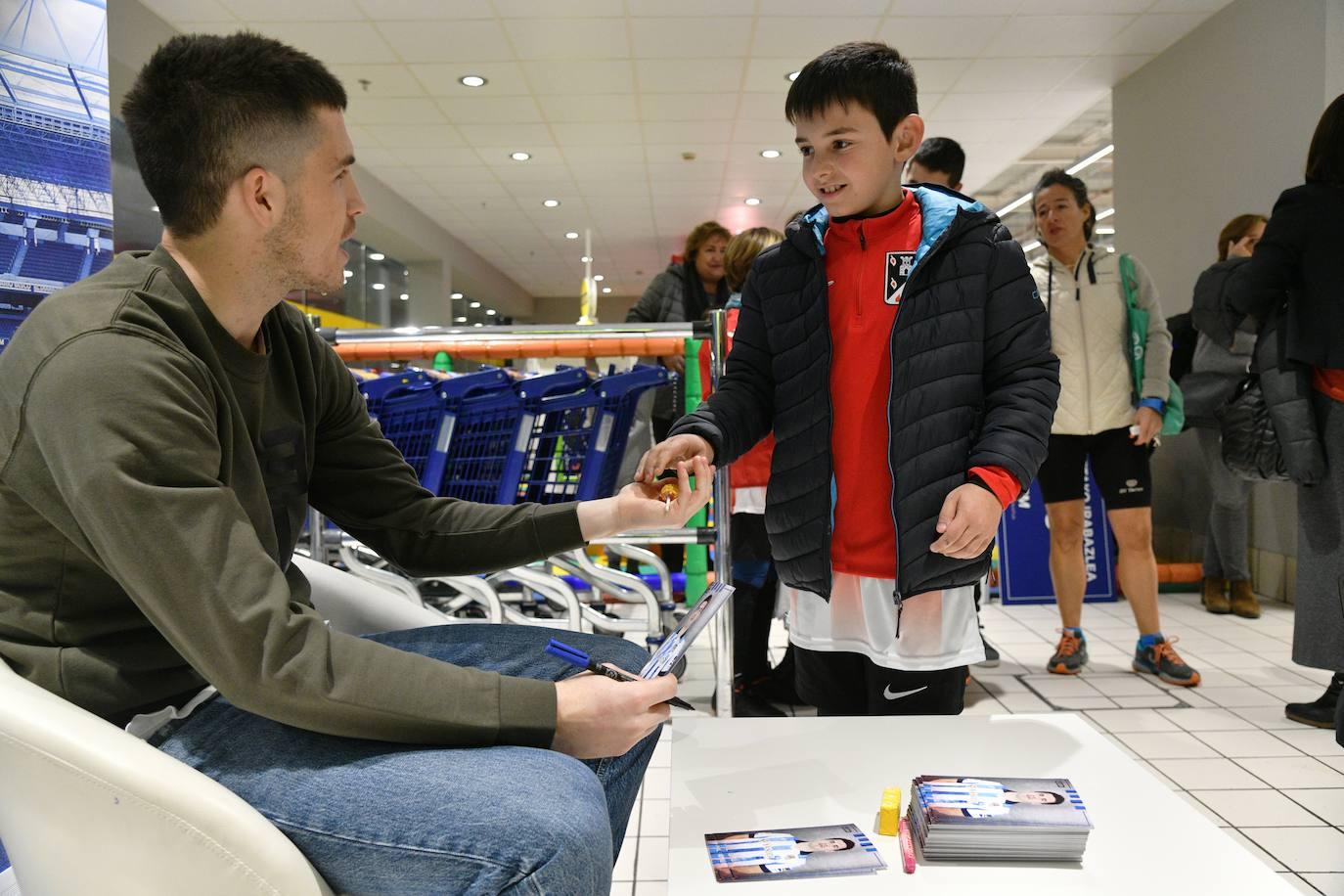 Baño de masas de Igor Zubeldia