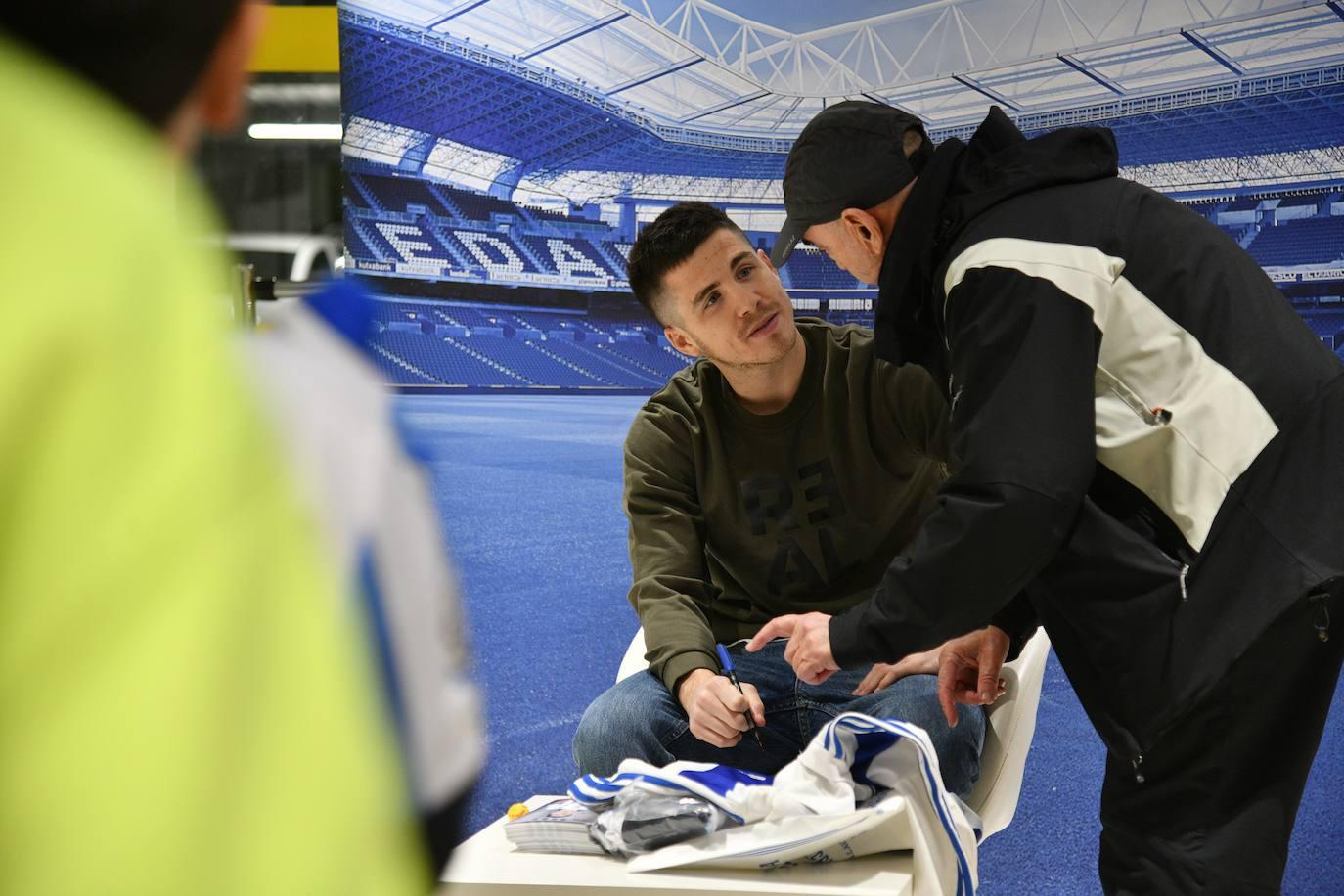 Baño de masas de Igor Zubeldia