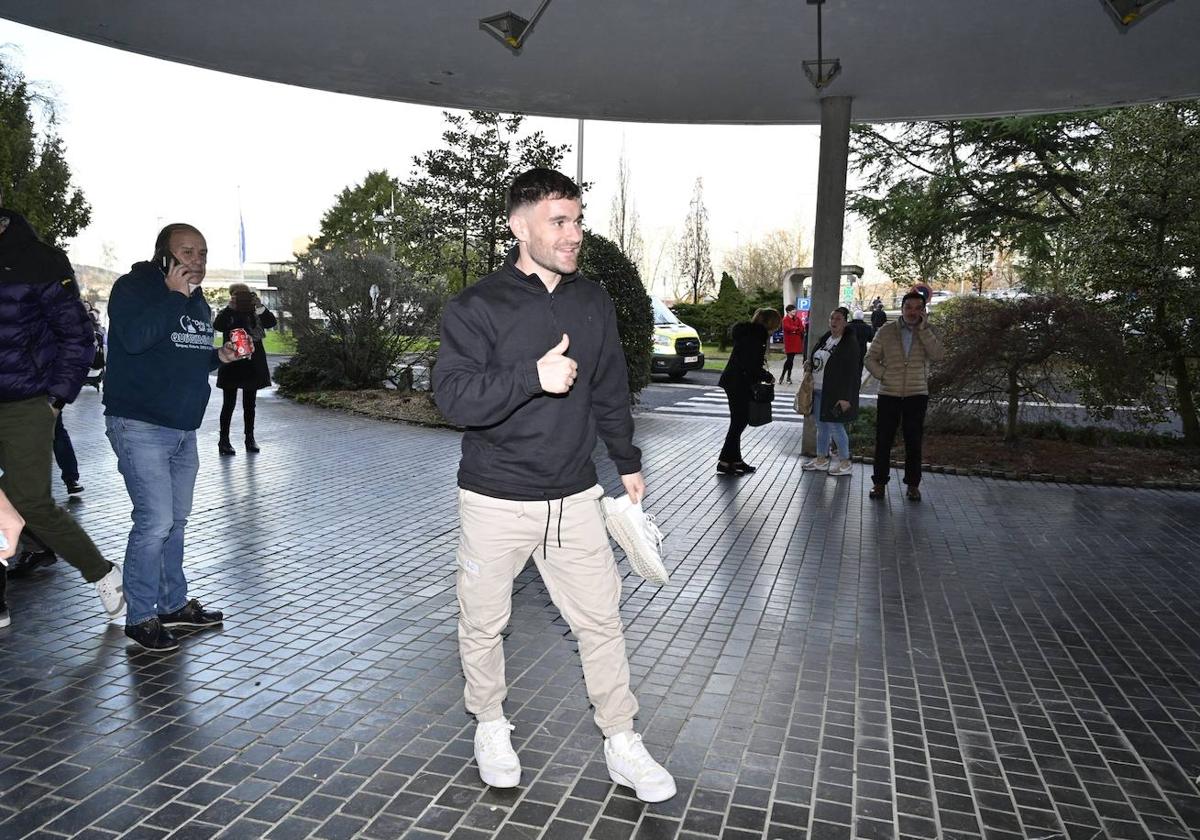 Javi Galán ya ha pasado el reconocimiento médico