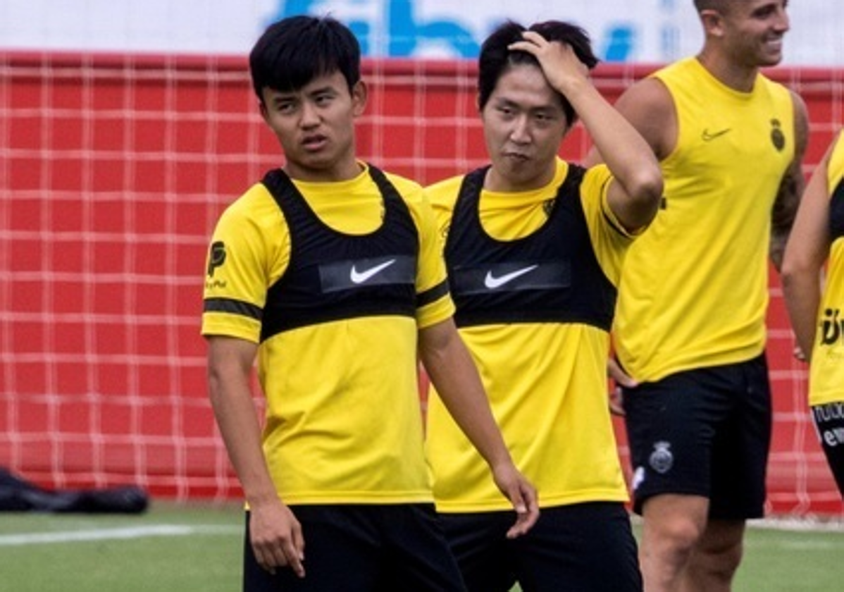 Take Kubo y Kang-in Lee durante un entrenamiento en su etapa en el Mallorca.