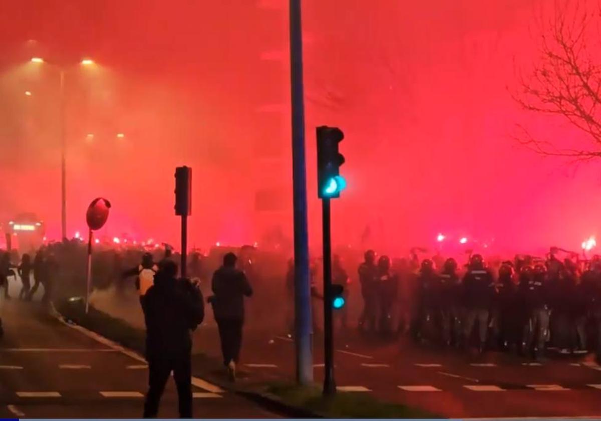 Así ha sido el impresionante recibimiento del autobús de la Real
