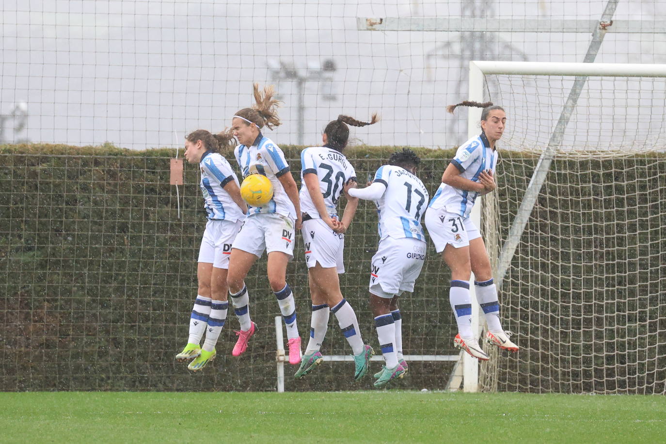 Las mejores imágenes del duelo entre la Real Sociedad y el Barcelona en Zubieta