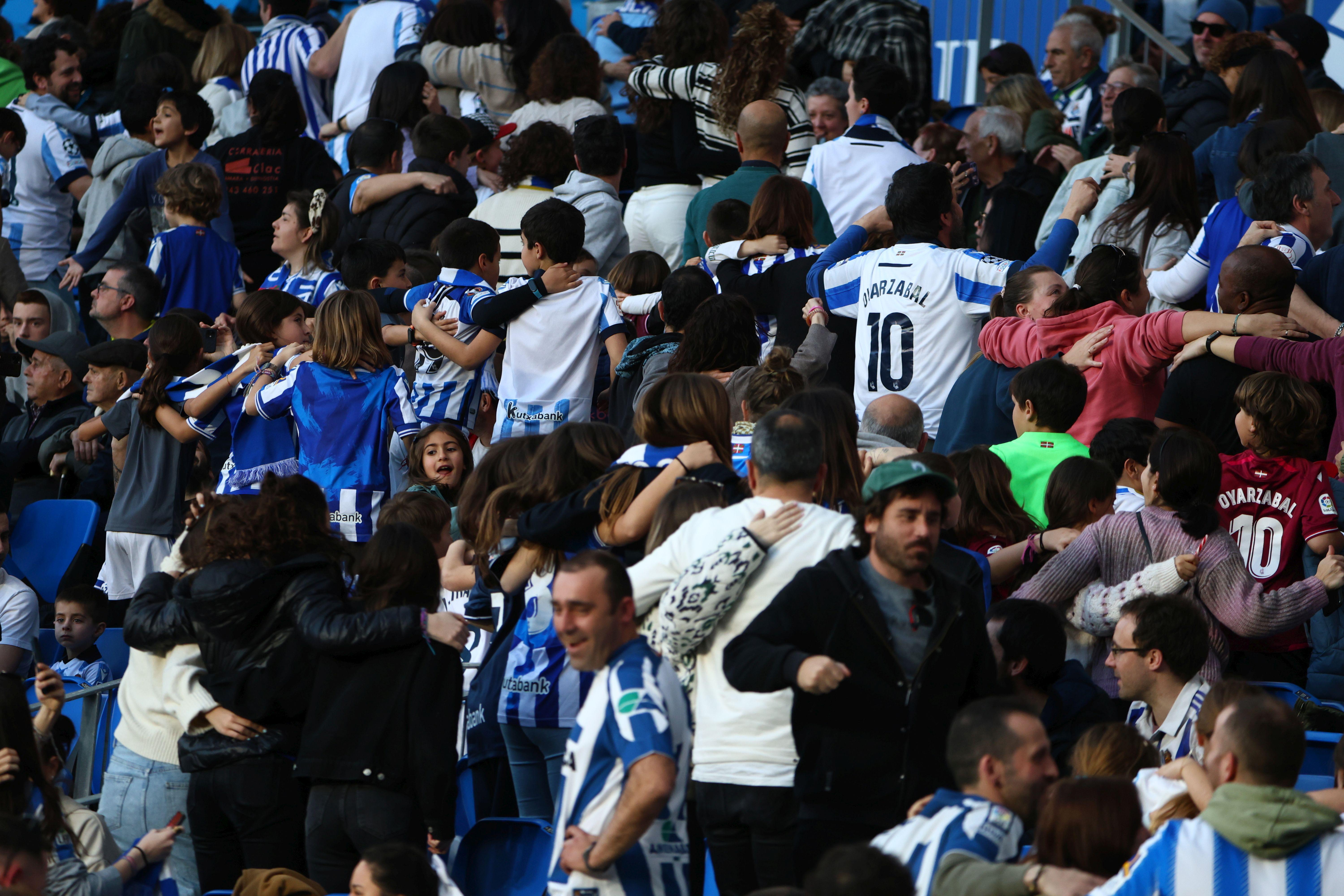 ¿Has estado en el Reale Arena? Búscate en las gradas