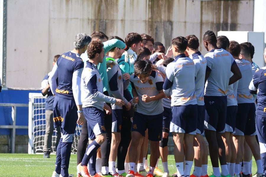 Alegría en el césped de Zubieta