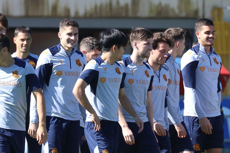 Alegría en el césped de Zubieta