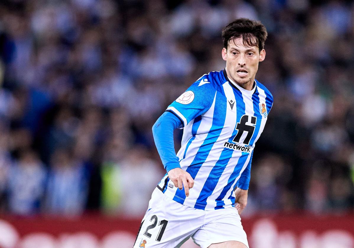 David Silva, durante un partido con la Real Sociedad.