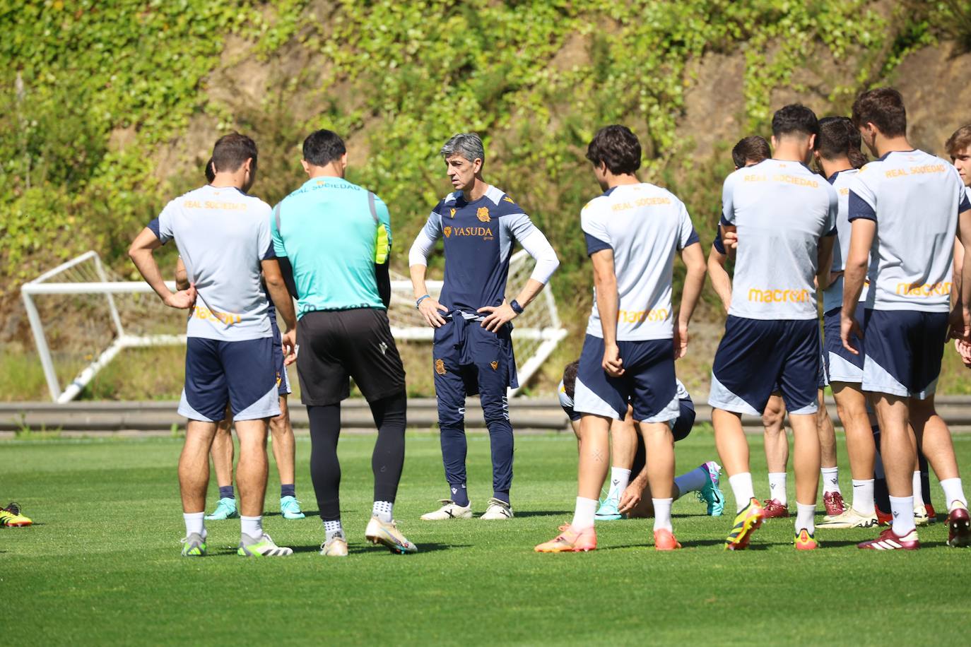 La Real entrena en Zubieta antes de medirse al Barcelona