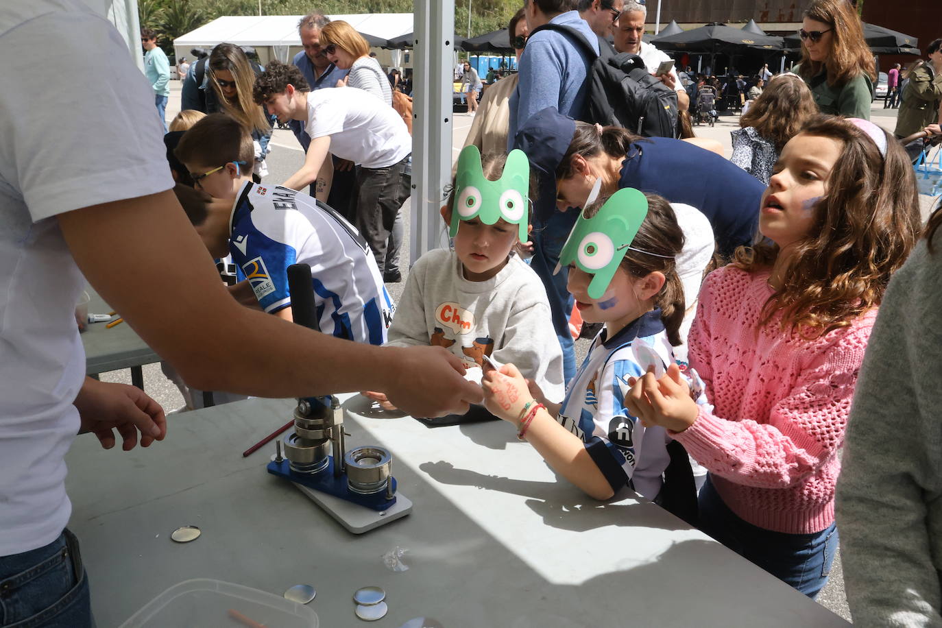 Gran ambiente en la fan zone de Sagüés