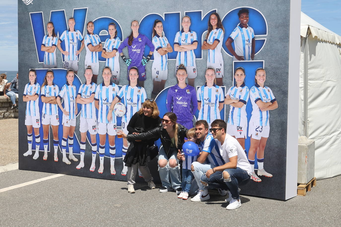 Gran ambiente en la fan zone de Sagüés