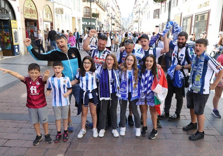 La afición se vuelca en Zaragoza: «La Real es muy grande y hoy vamos a triunfar»