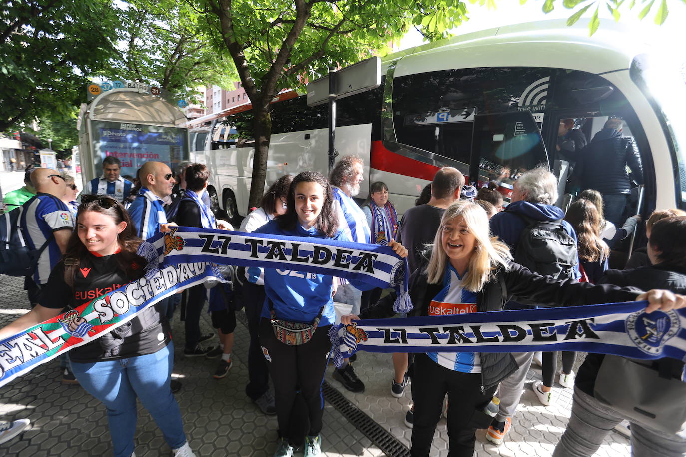 La afición txuri-urdin parte hacia Zaragoza