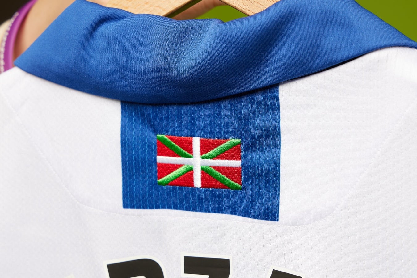 Así es la nueva equipación de la Real Sociedad