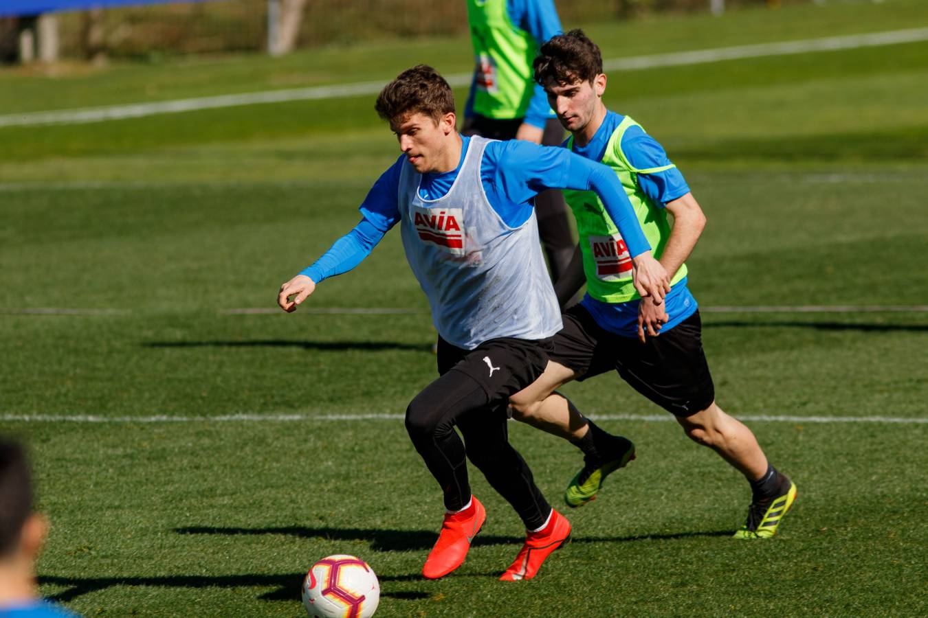 Los jugadores del equipo armero preparan en Atxabalpe el duelo ante el Celta de Vigo.