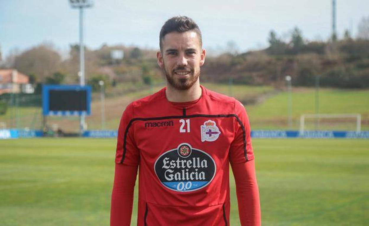 Edu Expósito, durante un entrenamiento con el Deportivo de A Coruña, su anterior equipo.