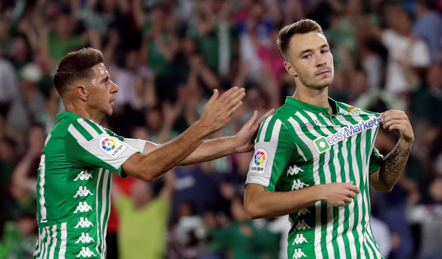 El Benito Villamarín ha sido el escenario en el que se han medido estos dos equipos en el partido que ha dado comienzo a la octava jornada. 