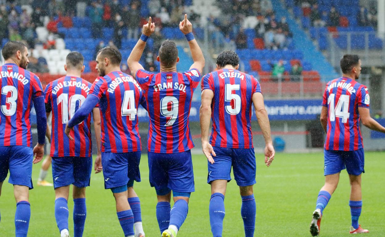 Los jugadores armeros buscarán en Anduva una victoria que les mantenga en los puestos altos de la tabla.