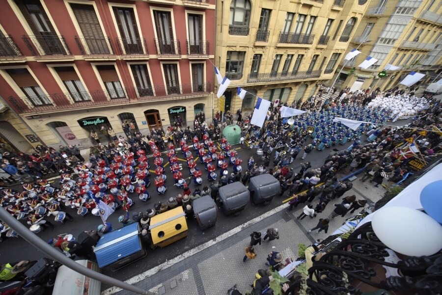 La Peña Anastasio ha animado las calles de Donostia desde las 17:00 a las 21:00 horas. 