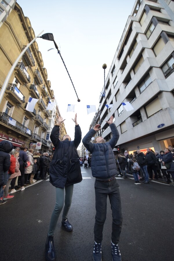La Peña Anastasio ha animado las calles de Donostia desde las 17:00 a las 21:00 horas. 