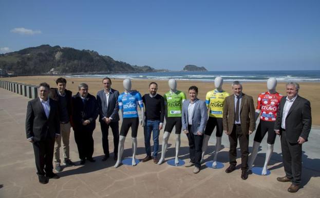 Presentación en Zarautz de la Vuelta al País Vasco 2018