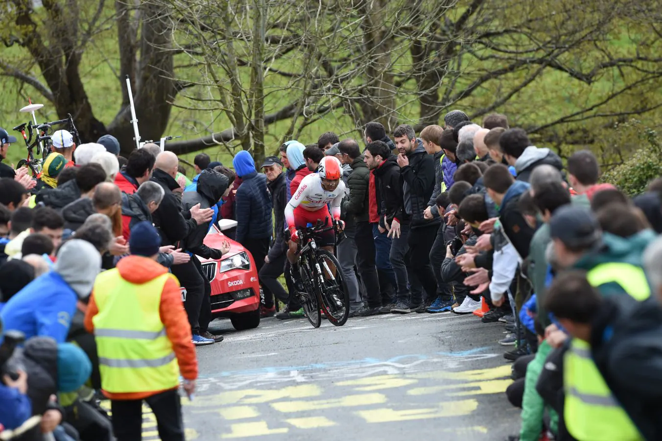 El alemán Maximilian Schachmann (Bora) ha ganado la contrarreloj de Zumarraga y se convierte en el primer líder de la Vuelta al País Vasco 2019.