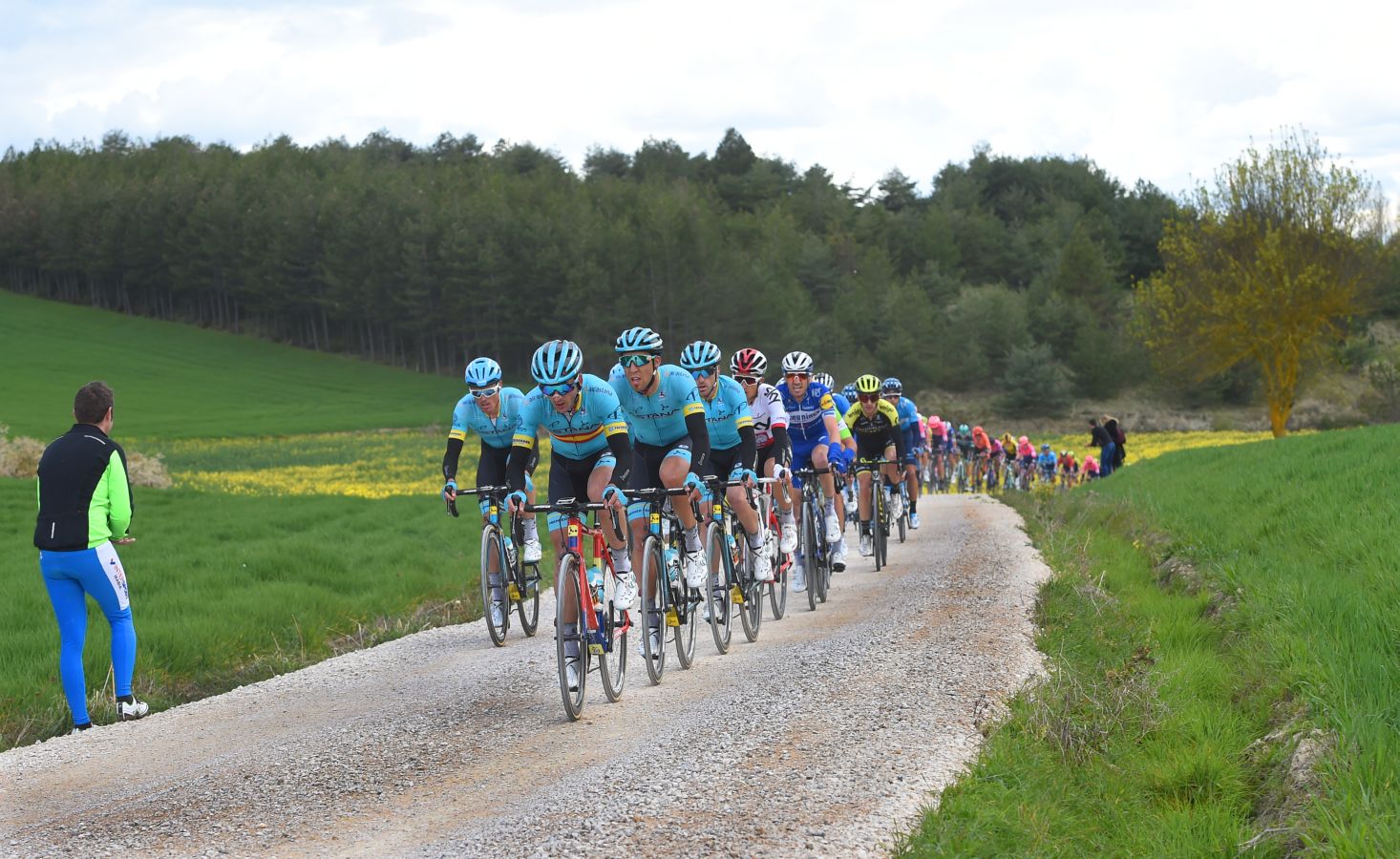 El francés del Quick-Step Julian Alaphilippe ha sido el vencedor de la segunda etapa de la Vuelta al País Vasco que ha transcurrido entre Zumarraga y Gorraitz.