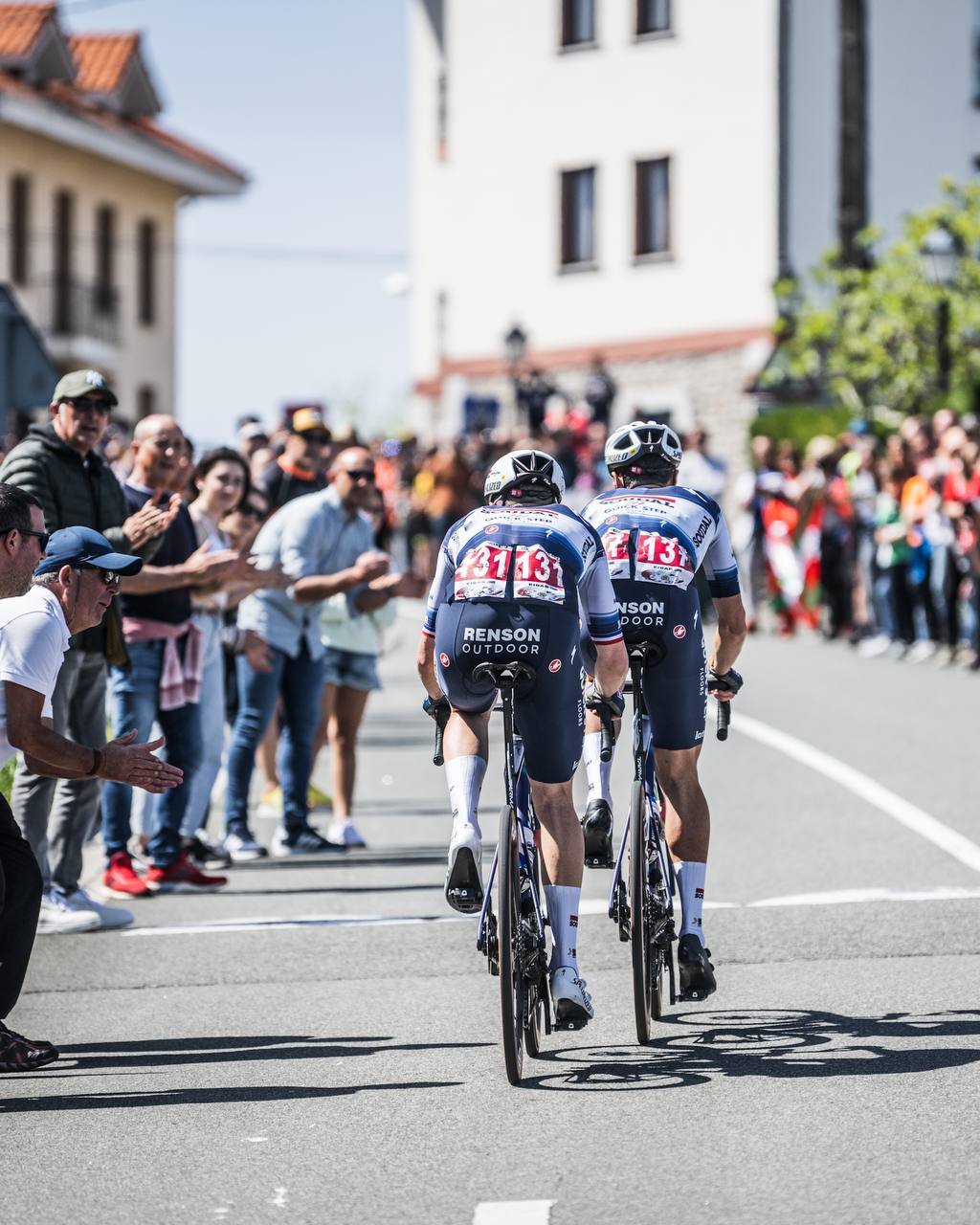 La Itzulia siente el calor de la afición