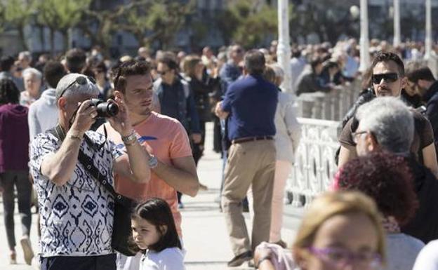 Turistas en San Sebastián.