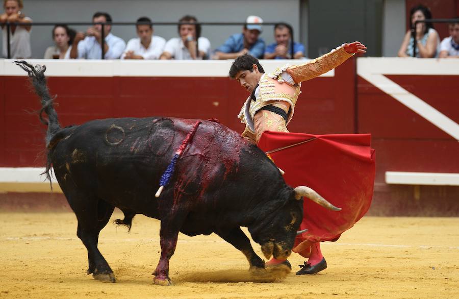 Unas 4.000 personas han acudido al coso de Illunbe.