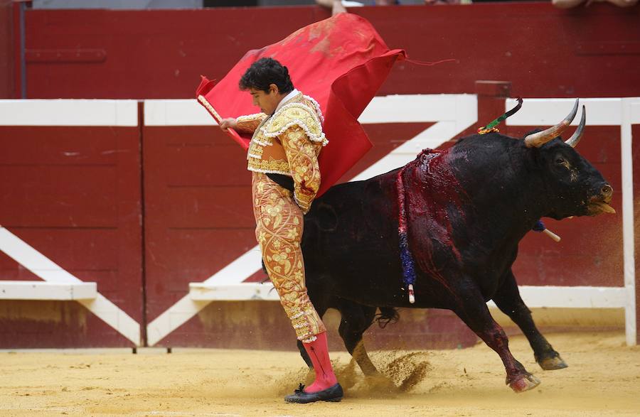 Unas 4.000 personas han acudido al coso de Illunbe.