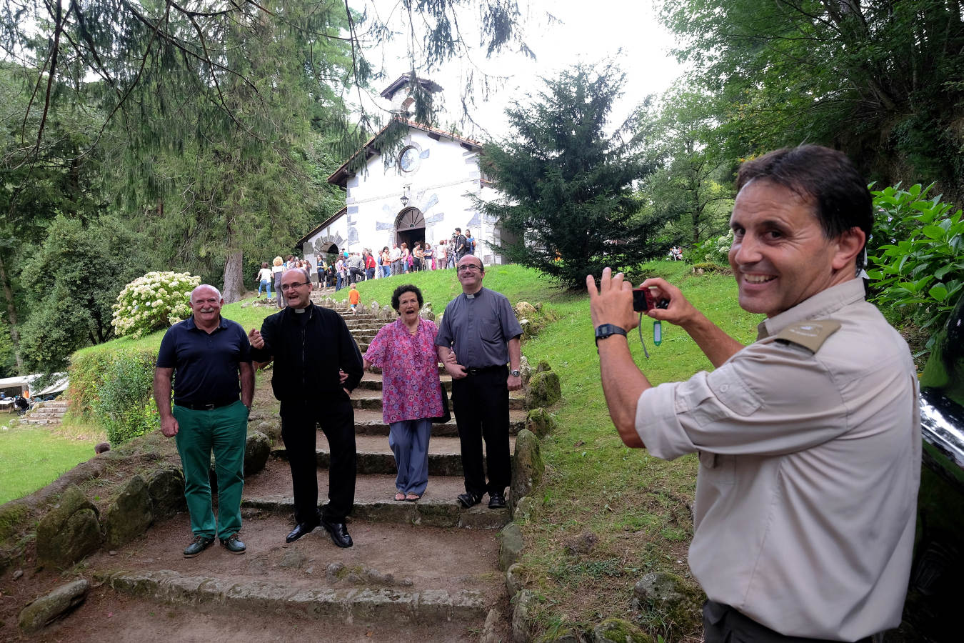 La finca de Artikutza ha celebrado este lunes la festividad de San Agustín con una jornada de puertas abiertas que ha estado amenizada con una serie de actos festivos 