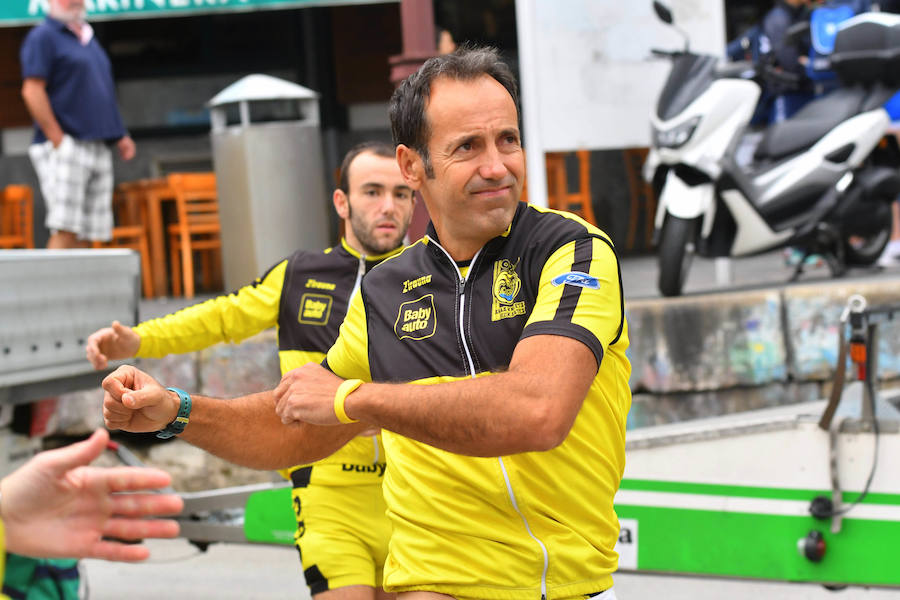 Los remeros se han ejercitado en el puerto de cara a la jornada de este domingo