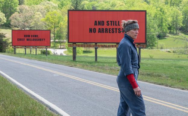 'Three billboards outside Ebbing, Missouri' o 'Tres anuncios en las afueras de Ebbing, Misuri'