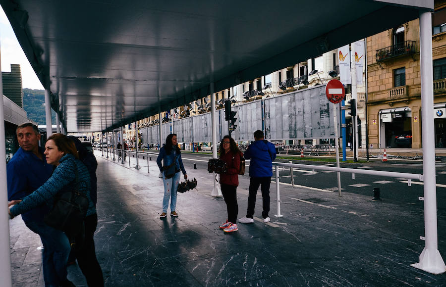 El exterior del Kursaal donostiarra está 'tomando forma' de cara al arranque el próximo viernes del Zinemalida.